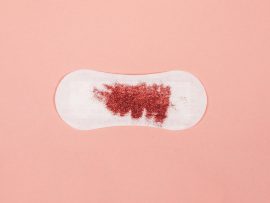 sanitary-towel-with-glitter